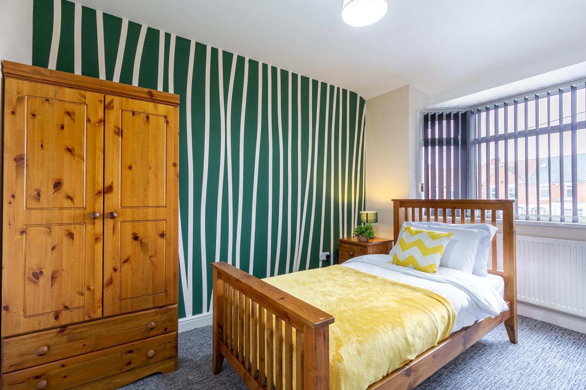 Bathway House - Free Secured Parking And Wifi Apartment Coventry Exterior photo