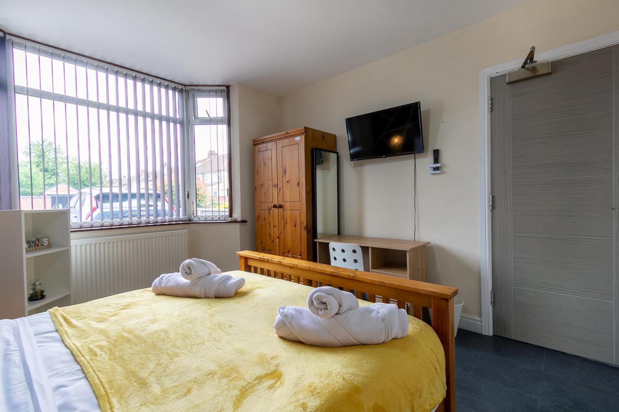 Bathway House - Free Secured Parking And Wifi Apartment Coventry Exterior photo