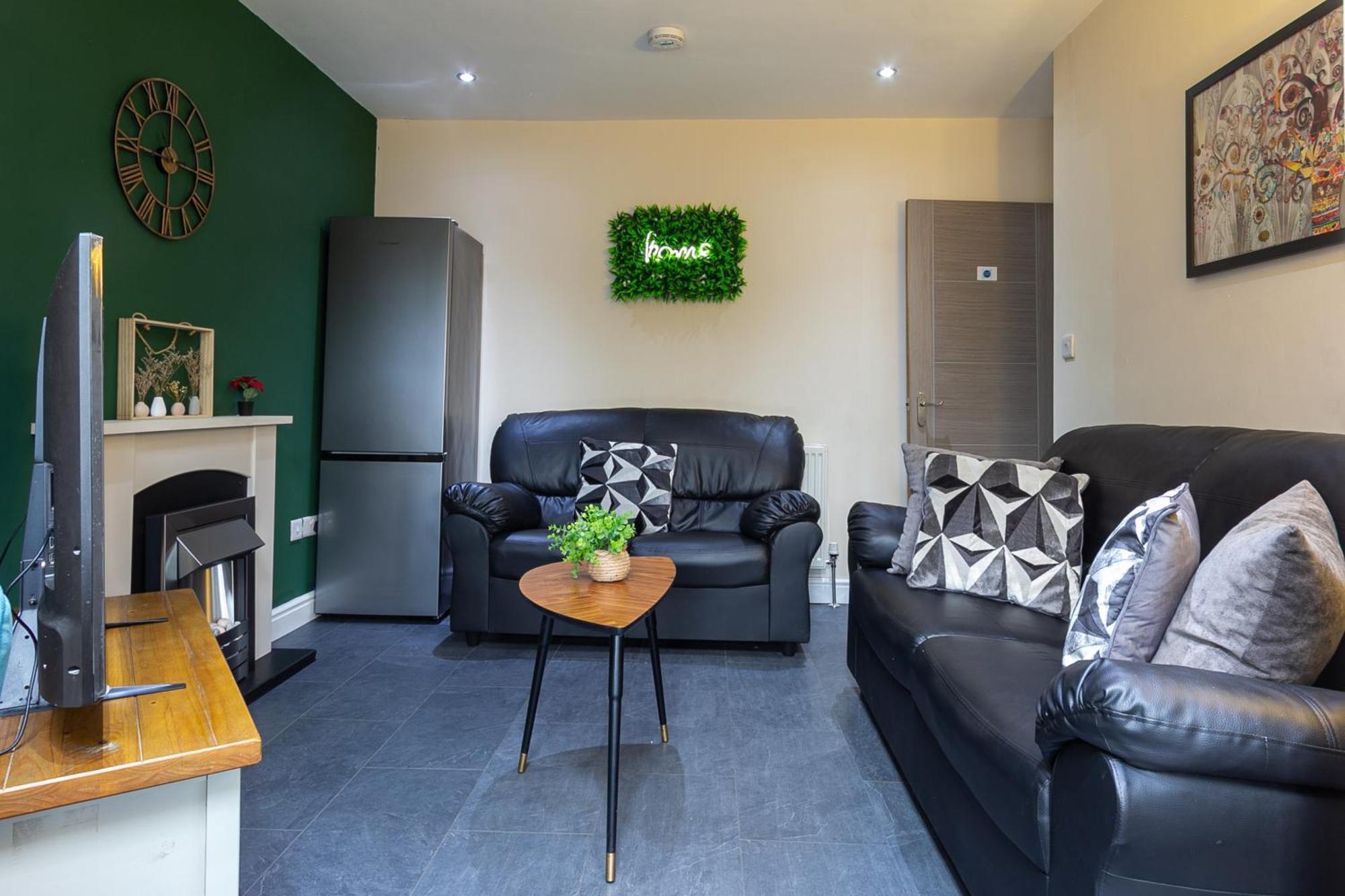Bathway House - Free Secured Parking And Wifi Apartment Coventry Exterior photo