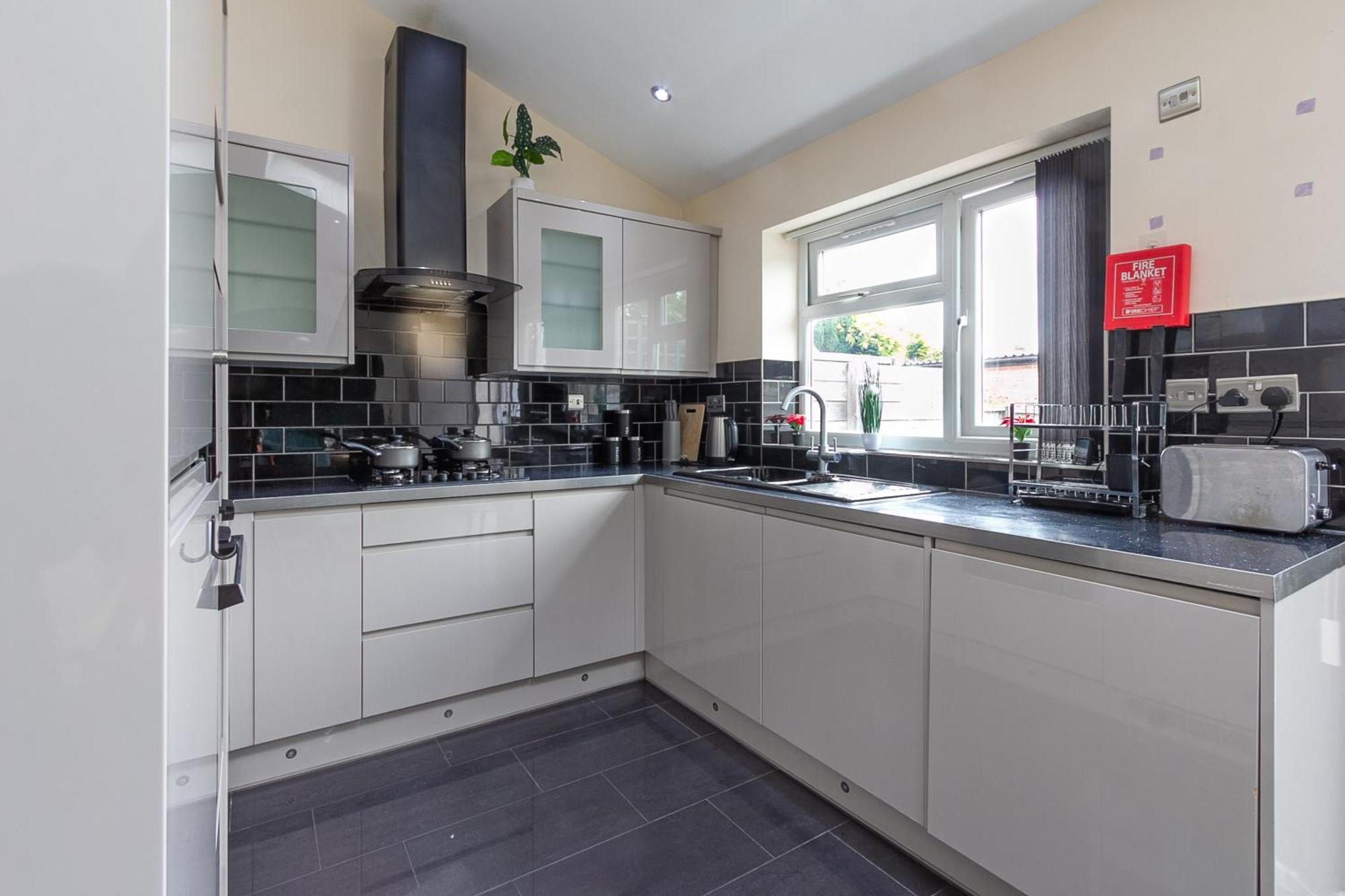 Bathway House - Free Secured Parking And Wifi Apartment Coventry Exterior photo